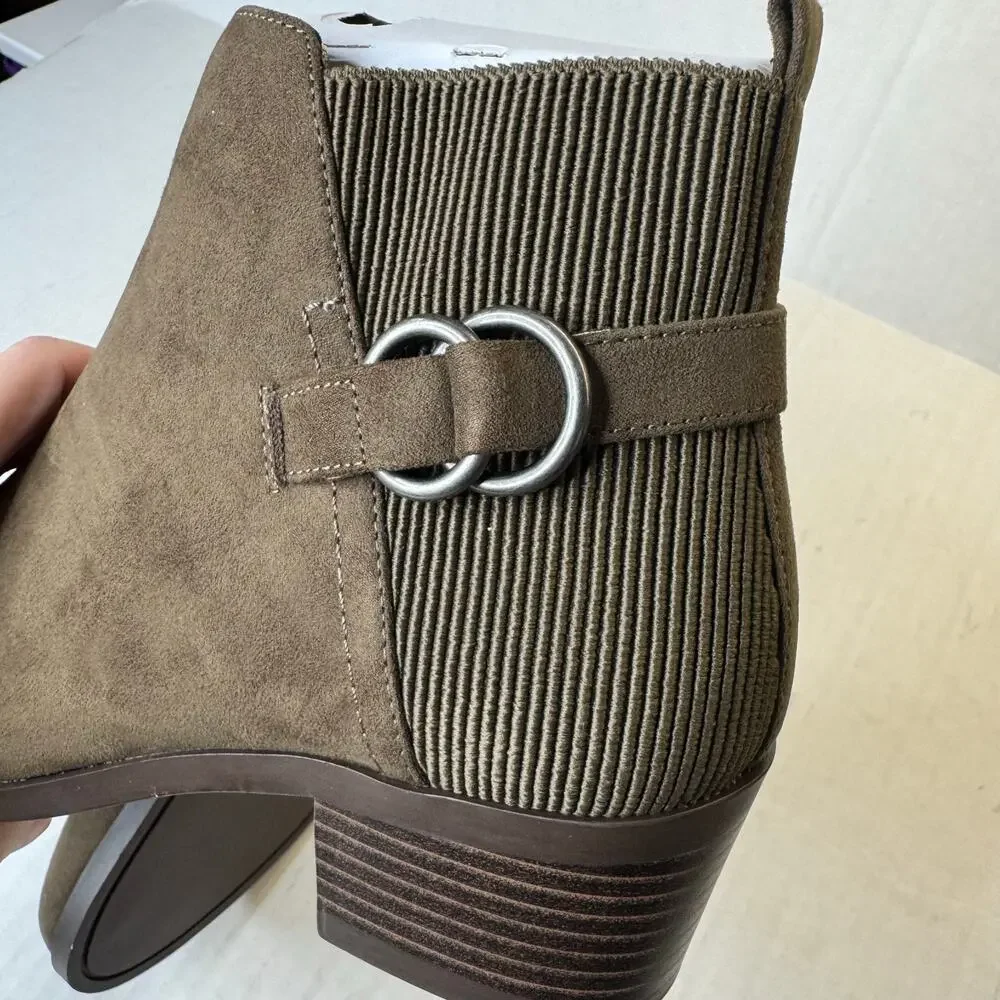 Market & Spruce Kaili Bootie in Olive Green NEW Size 7.5